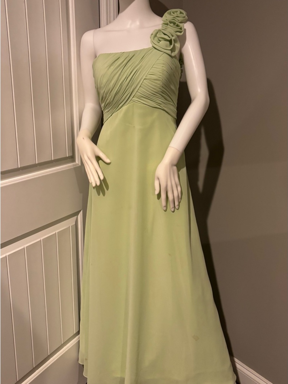 Light Green Prom Dress - Elegant Sleeveless Gown